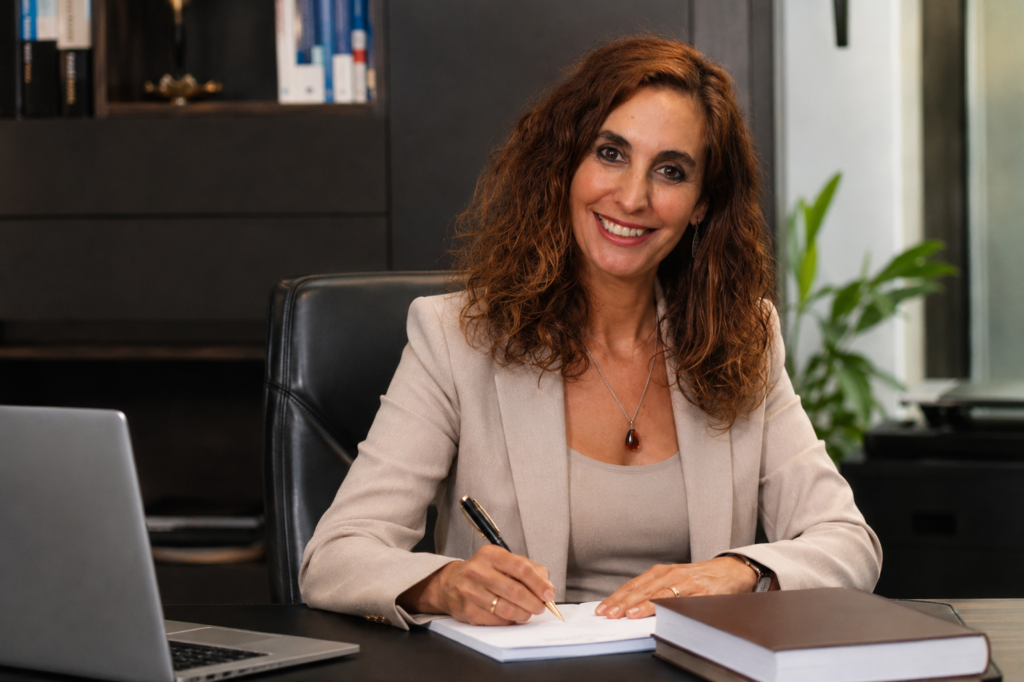Abogada Mónica Pinedo- Jurismedia